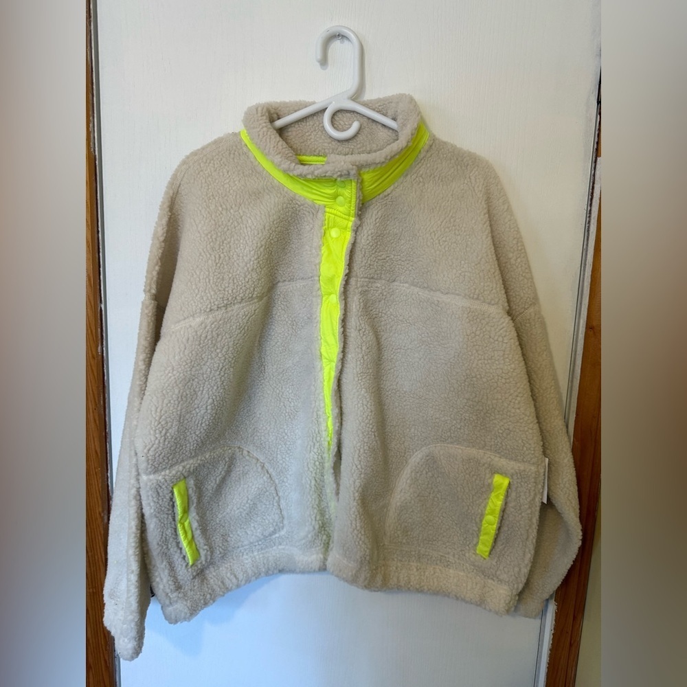 🦋2/30 Old Navy - Sherpa Bomber Jacket NWT
